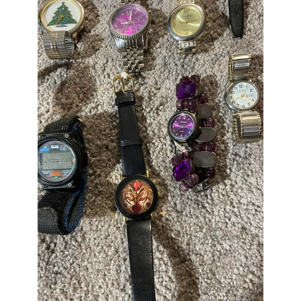 Mixed Lot of 25+ Watches For Parts Or Repair - PLEASE READ